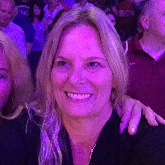 Meet your Posher, Lynelle - Picture 2 of 2